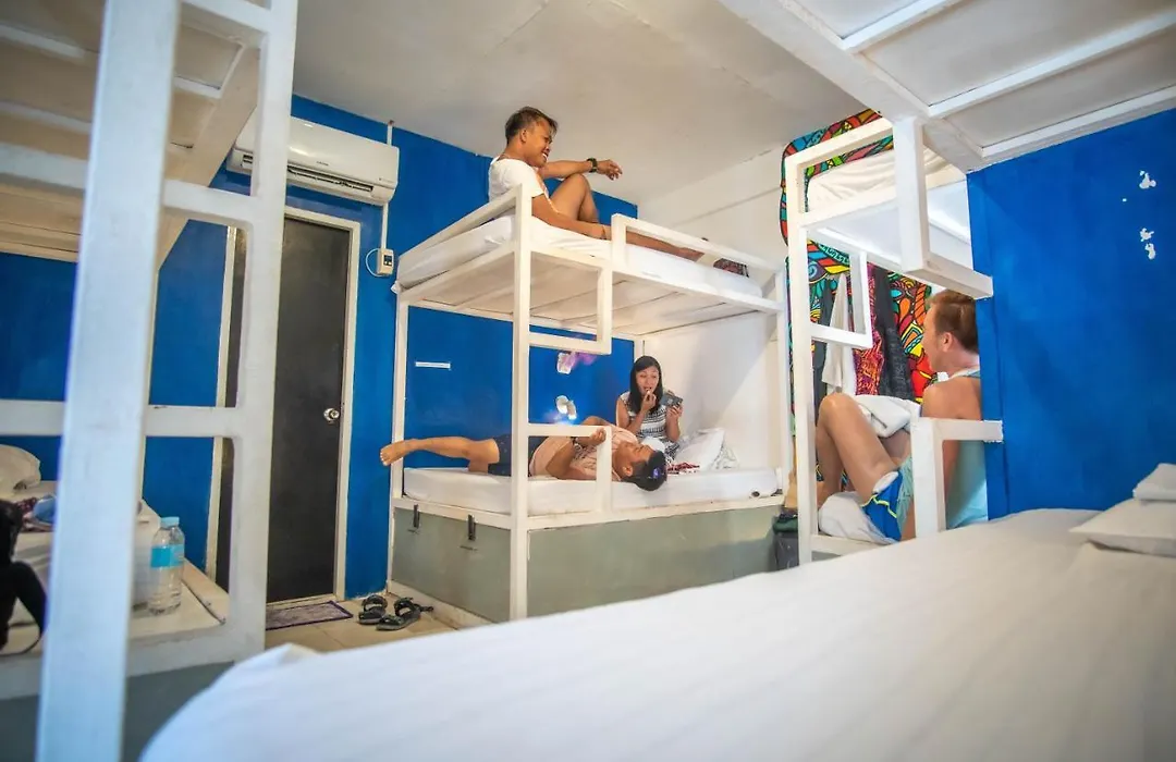 Mad Monkey Hostel Boracay-1